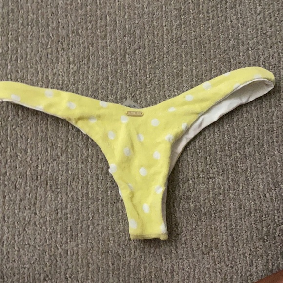 Yellow polka dotted bottoms - Picture 2 of 4